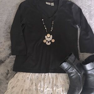 Chicos 3/4 sleeve V-neck microfiber shirt